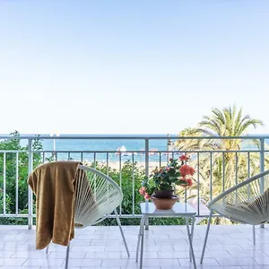 Apartment First Line Sea View, Estepona